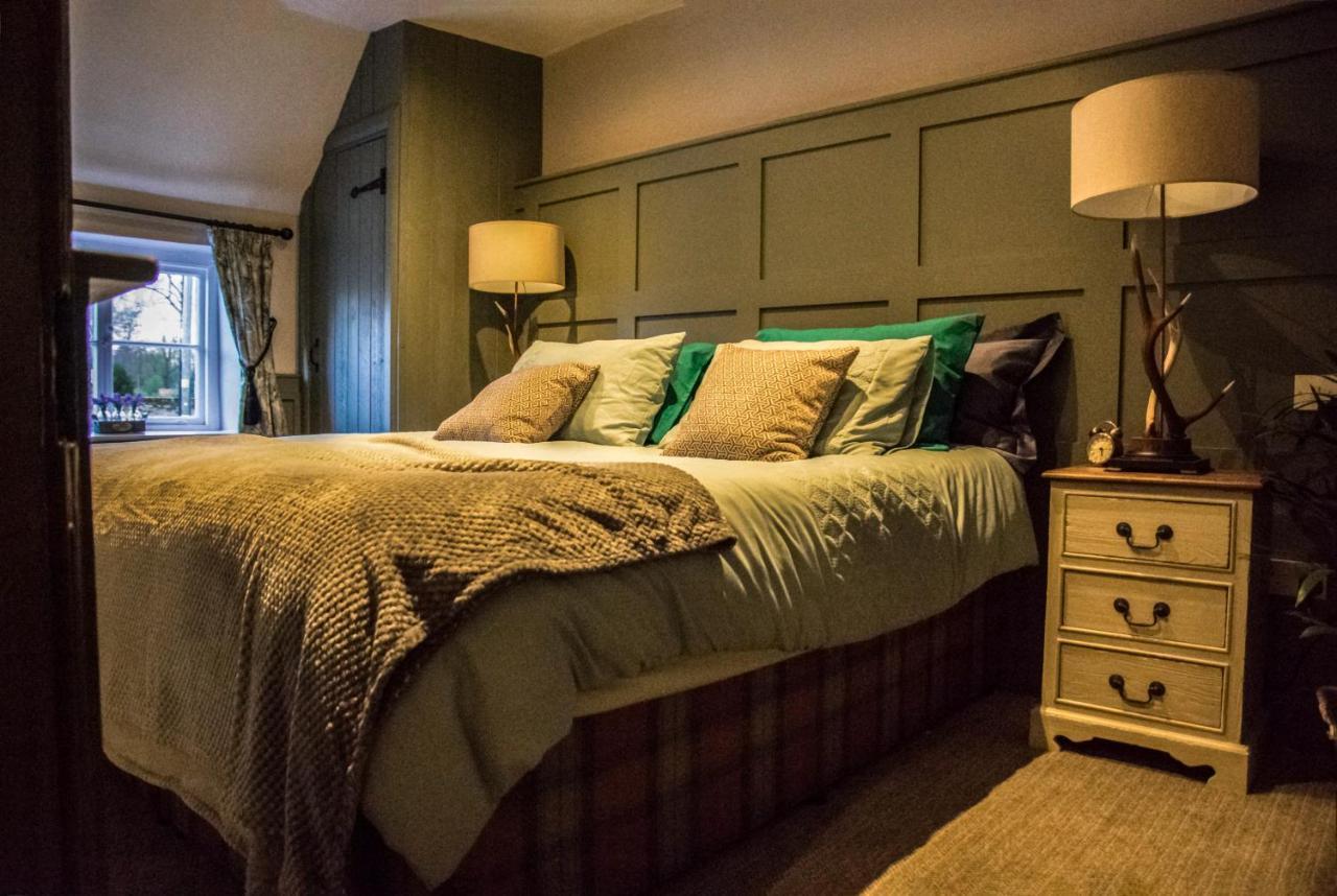 The Crown Inn Gayton  Habitación foto